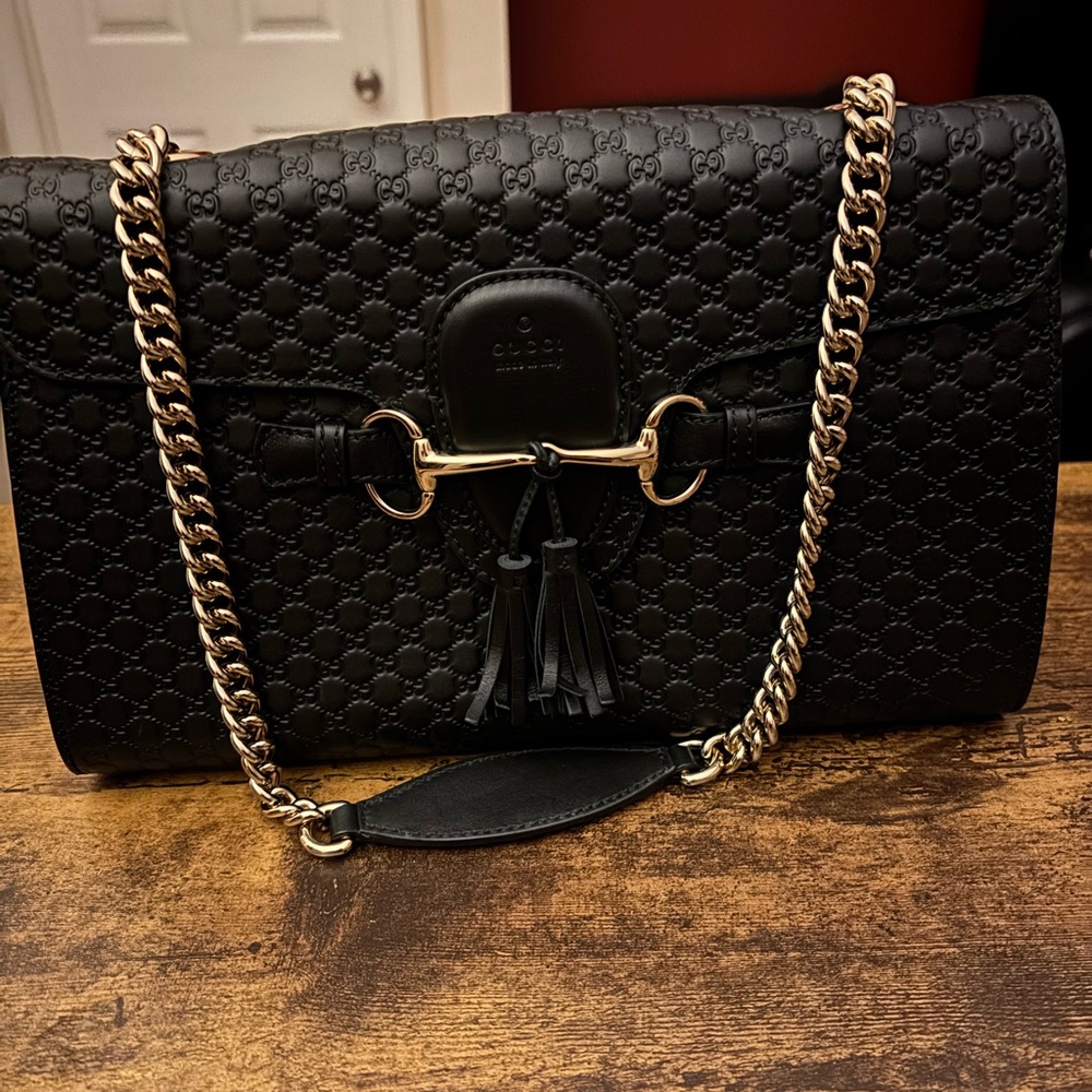 Gucci Authentic Black Embossed Leather Shoulder Bag with Gold Chain